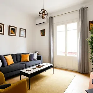 Bonito A Un Paso Del Centro. Apartamento Sevilla